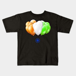 INDIAN INDEPENDENCE DAY WITH BALLONS Kids T-Shirt